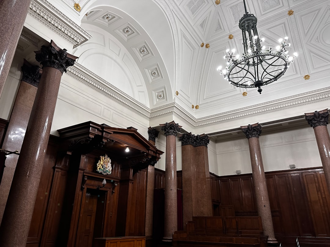 Photo Courtroom Oath