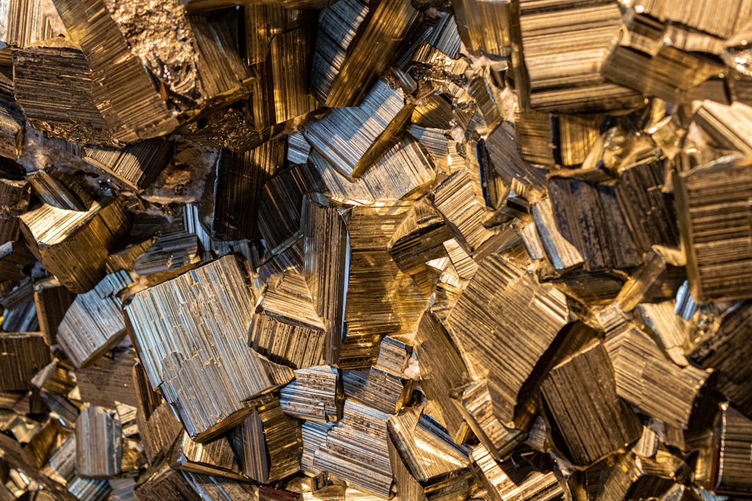 Photo recycling precious metals